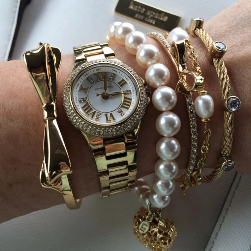 KATE SPADE • Gold Love Notes Bow Bangle Bracelet - Picture 2 of 3